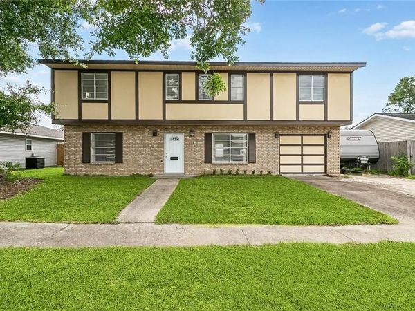 1916 MADEWOOD Road , LaPlace, LA 70068