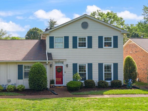 218 Boxwood Dr , Franklin, TN 37069