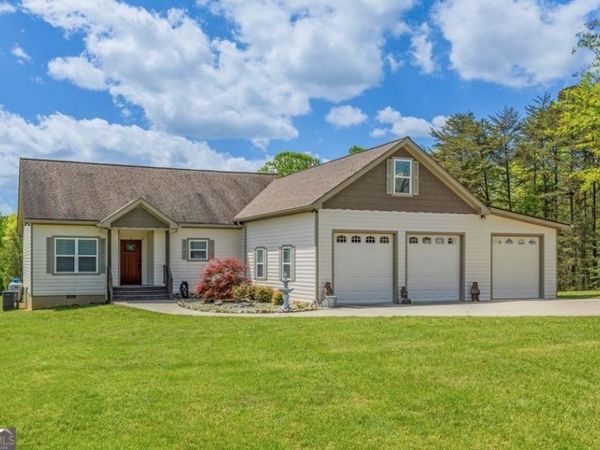 90 Whistle Pig Terrace, Blairsville, GA 30512