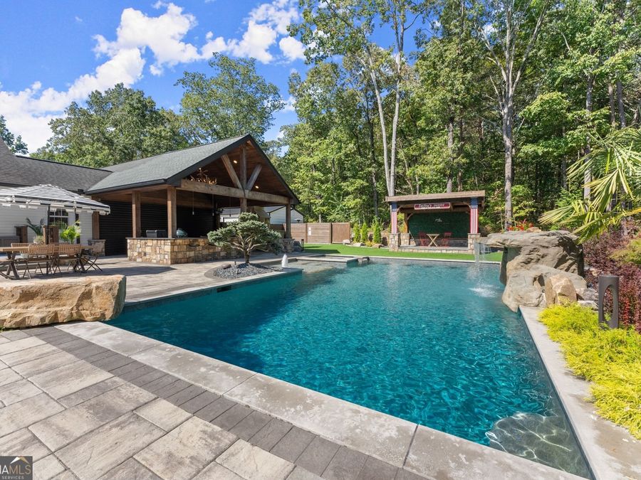 Property Image 112