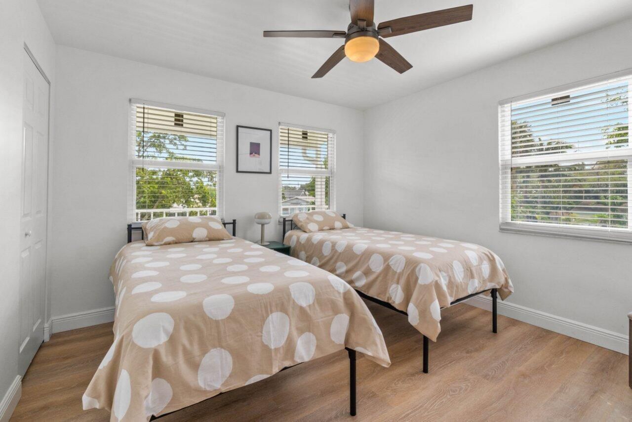 2233 Dock Street, West Palm Beach, FL 33401 Photo