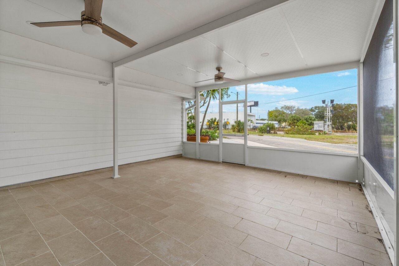 2233 Dock Street, West Palm Beach, FL 33401 Photo