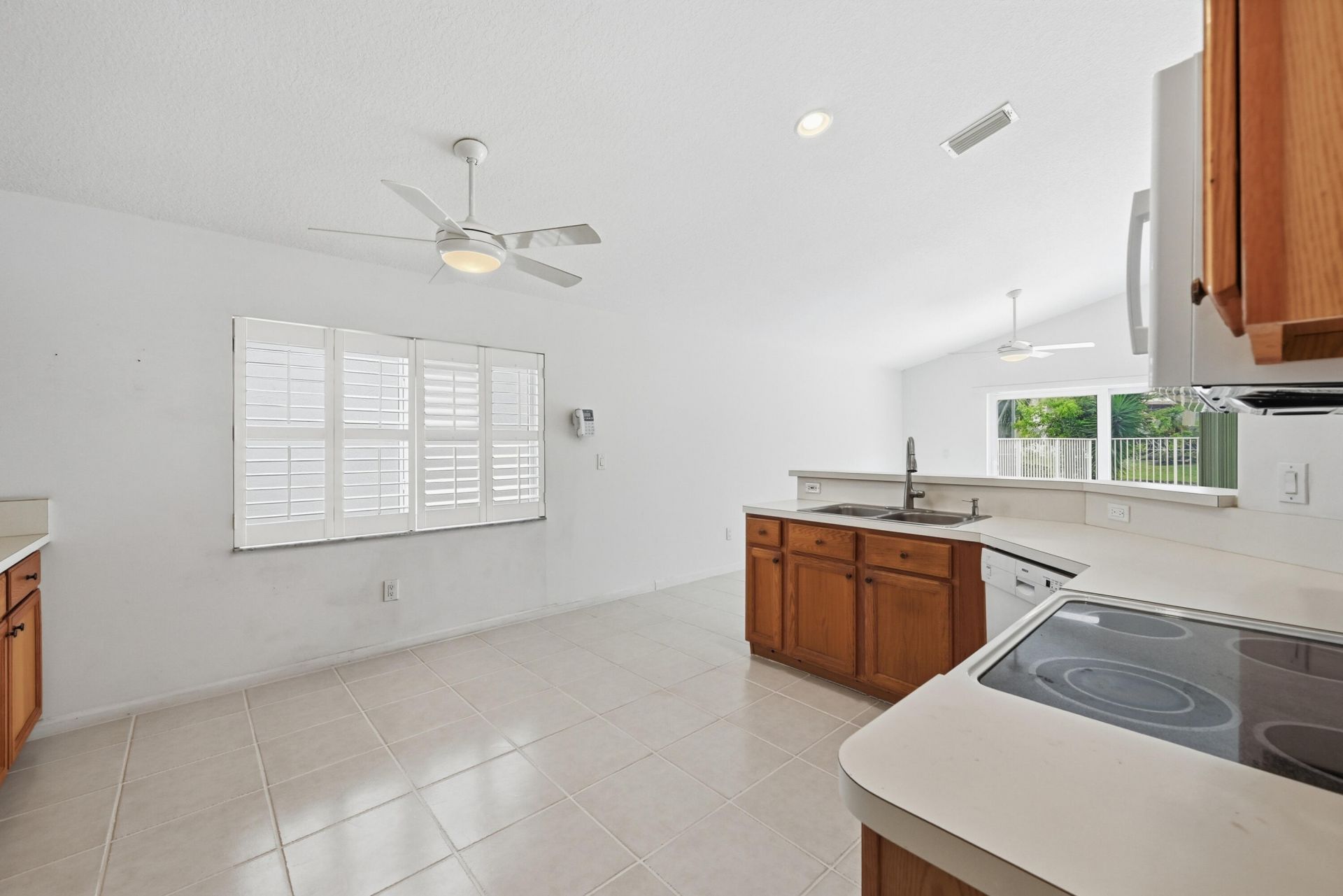 5355 NW 122nd Drive, Coral Springs, FL 33076 Photo