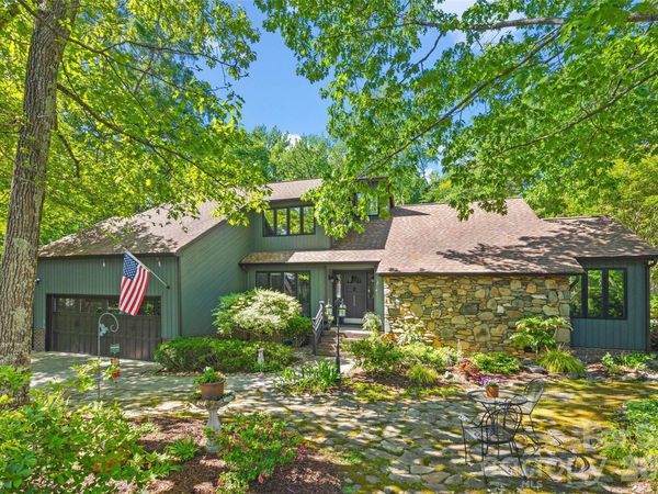 115 Kentberry Court , Gastonia, NC 28056