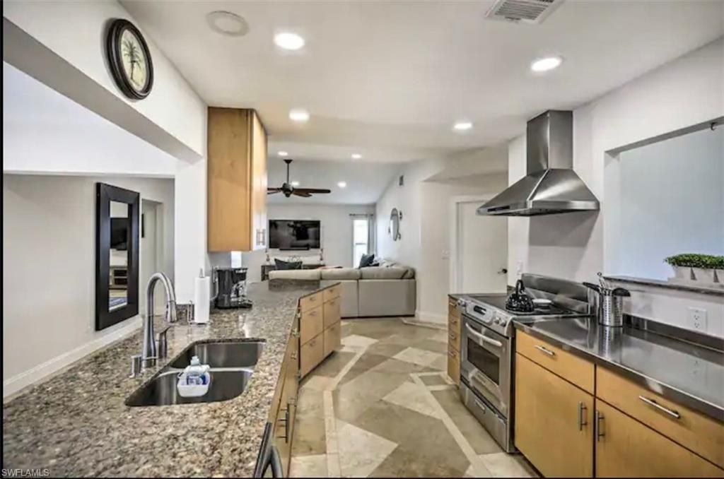 2806 SW 38th Ter, Cape Coral, FL 33914 Photo