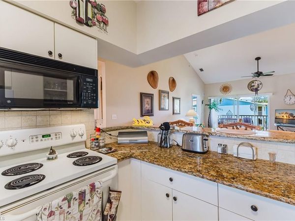 950 Hancock Creek South BLVD , Unit 423, CAPE CORAL, FL 33909