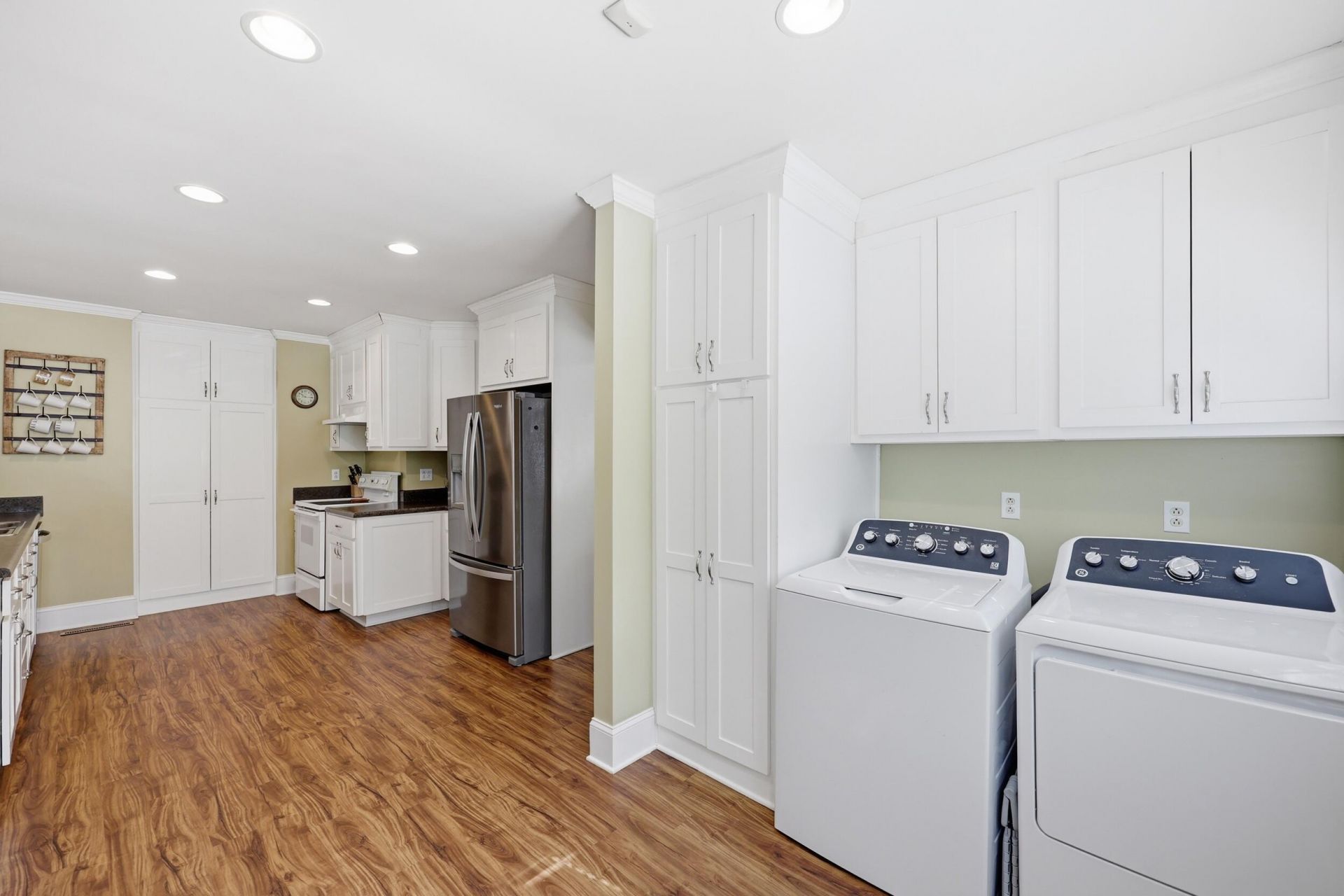 521 Center Street Photo 13