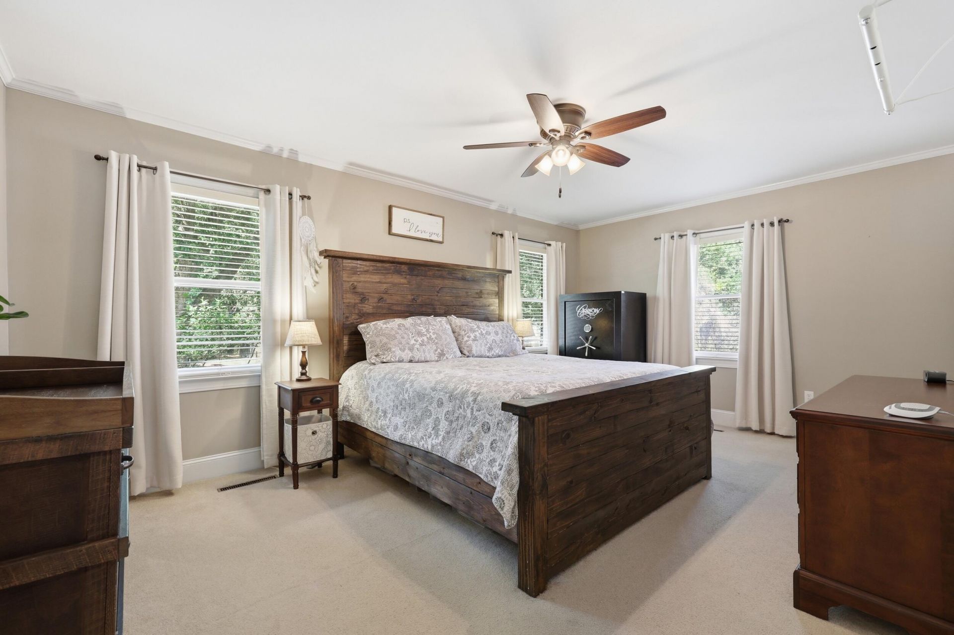 521 Center Street Photo 14