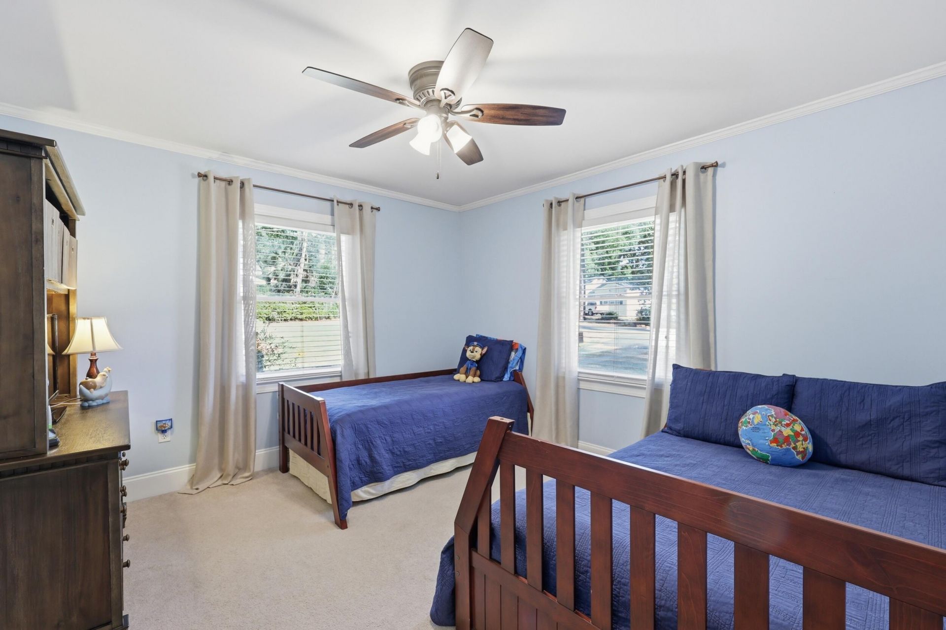 521 Center Street Photo 17