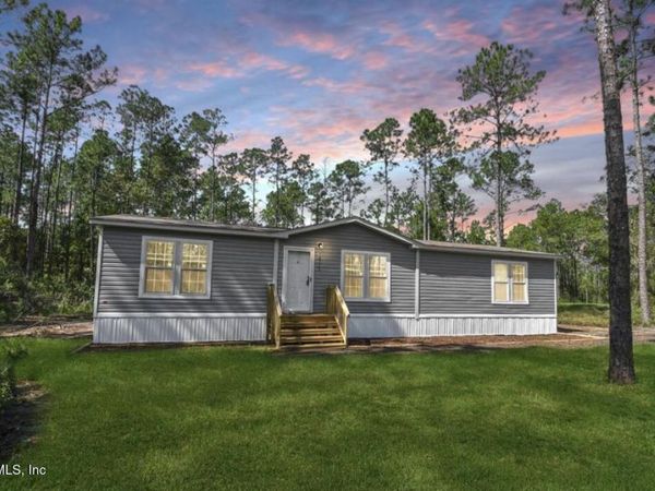 10225 KIRCHHERR Avenue, Hastings, FL 32145