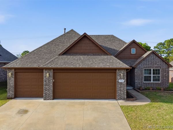 1506 E New Orleans Place , Broken Arrow, OK 74011