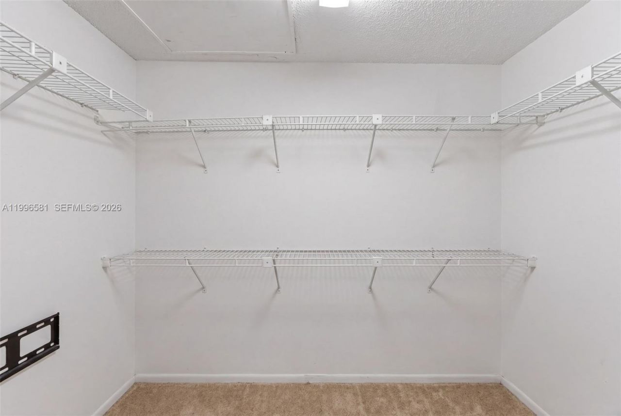 20015 NE 3rd Ct , Unit 6, Miami, FL 33179 Photo