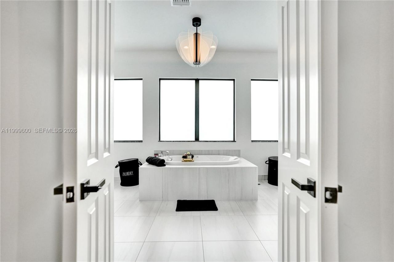 17073 Cappuccino Way, Boca Raton, FL 33496 Photo