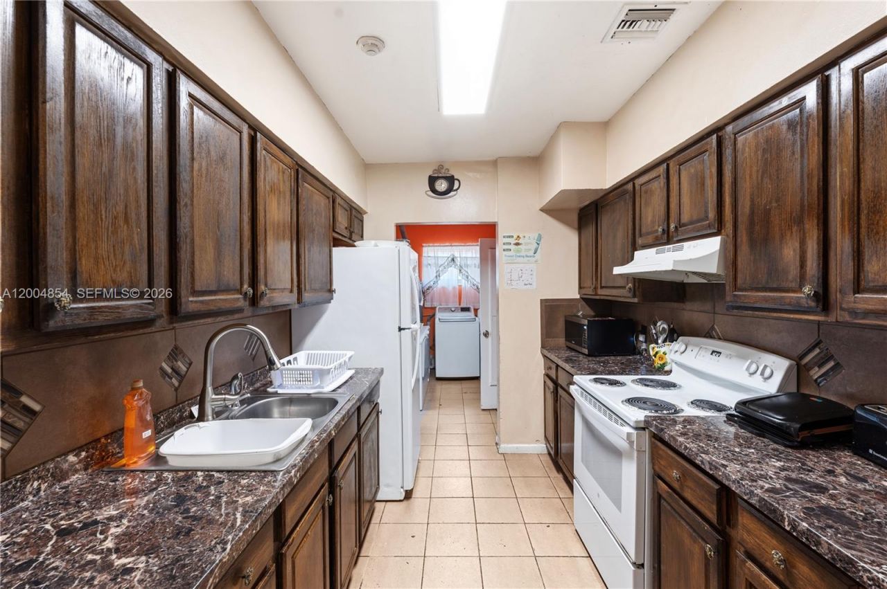 18910 NW 11th Ave, Miami Gardens, FL 33169 Photo