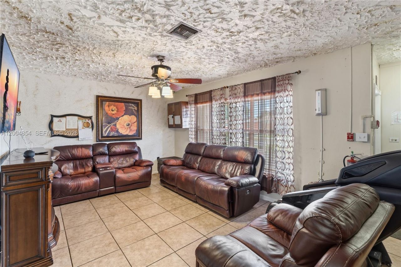 18910 NW 11th Ave, Miami Gardens, FL 33169 Photo