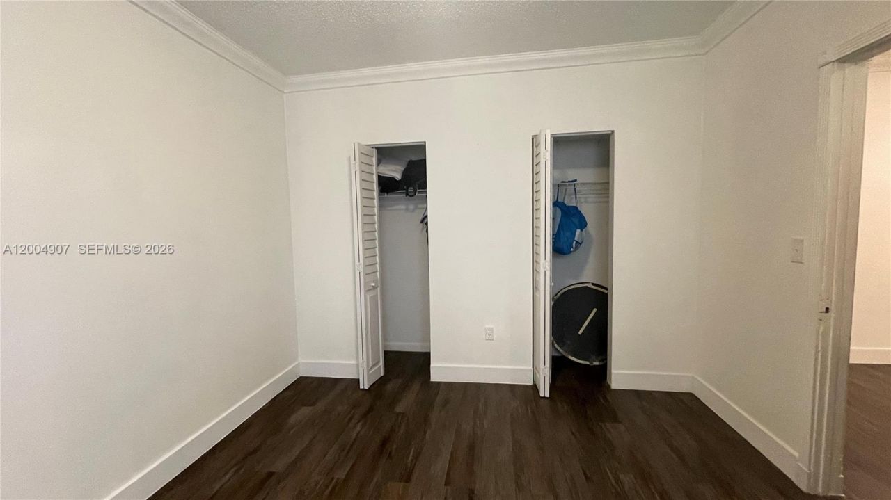 1043 NW 2nd St , Unit 9, Miami, FL 33128 Photo