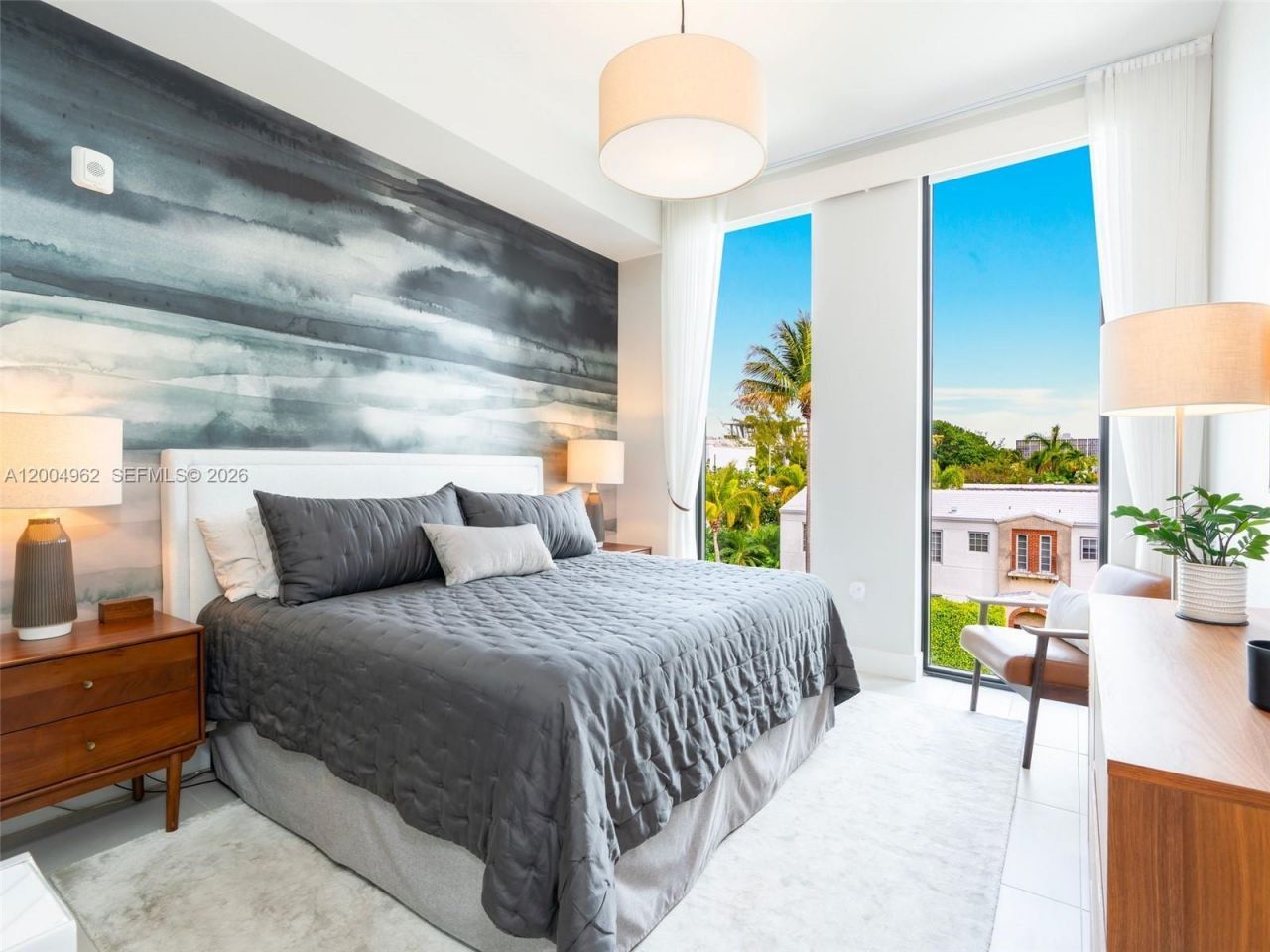 1030 15th St, Unit 321, Miami Beach, FL 33139 Photo