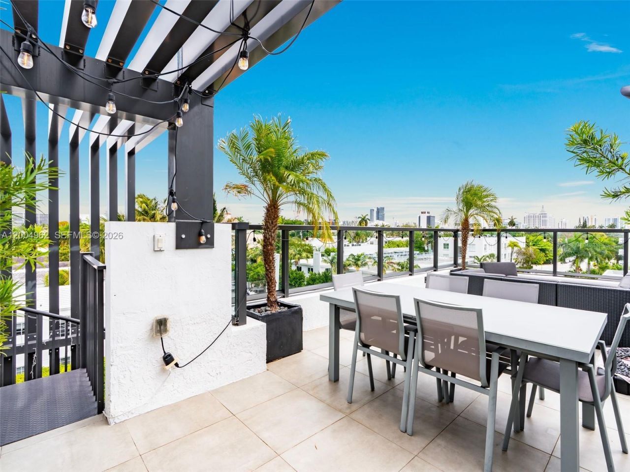 1030 15th St, Unit 321, Miami Beach, FL 33139 Photo
