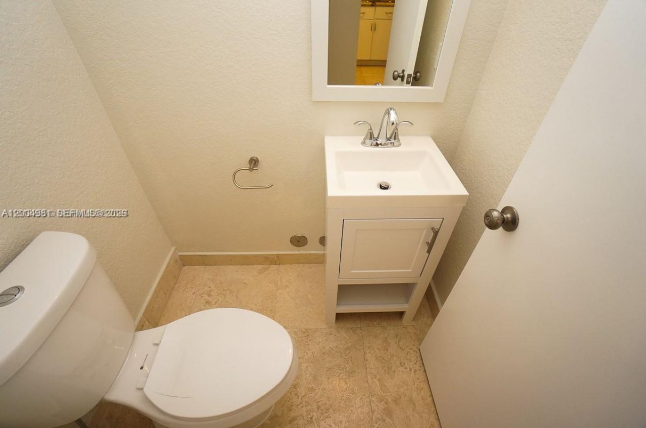 1228 West Ave , Unit 513, Miami Beach, FL 33139 Photo