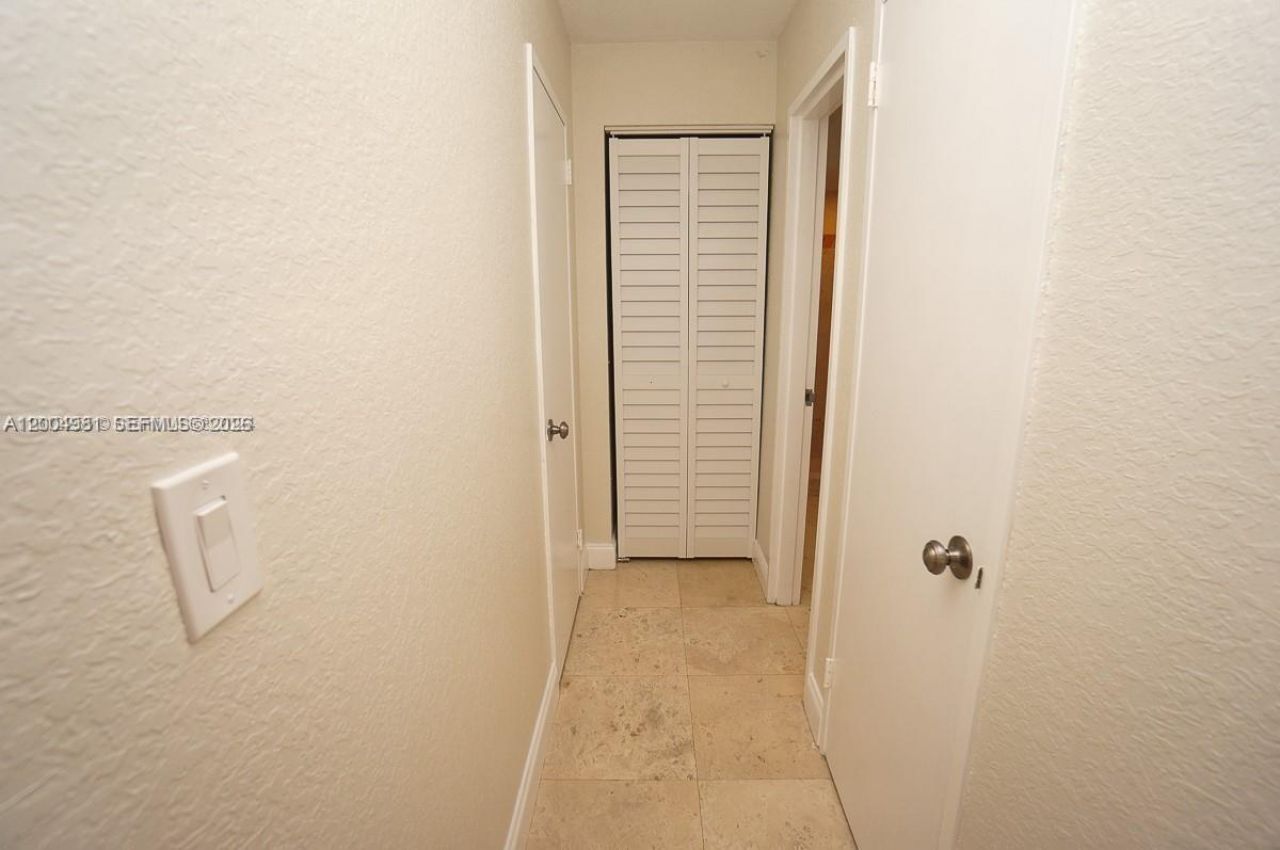 1228 West Ave , Unit 513, Miami Beach, FL 33139 Photo