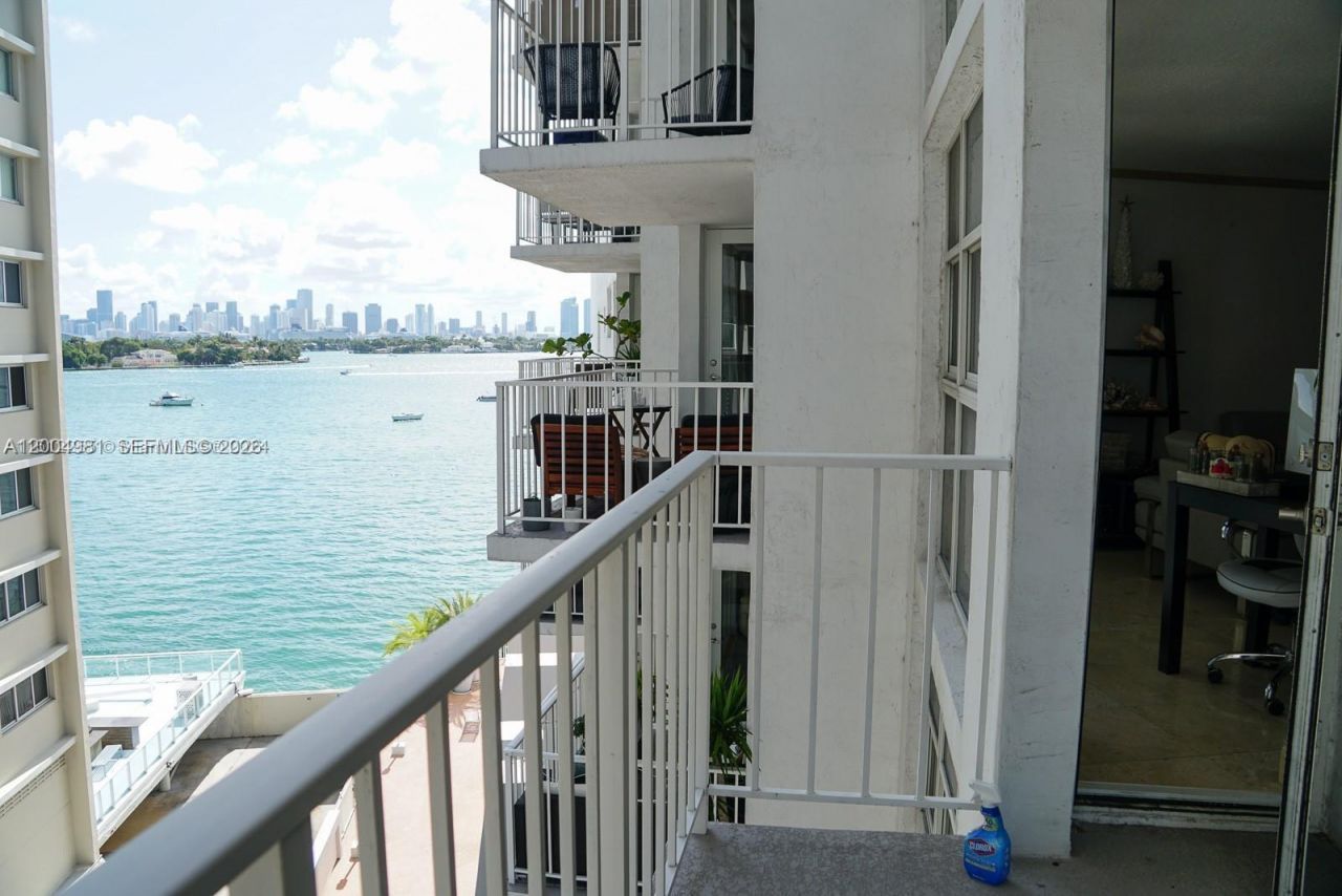 1228 West Ave , Unit 513, Miami Beach, FL 33139 Photo