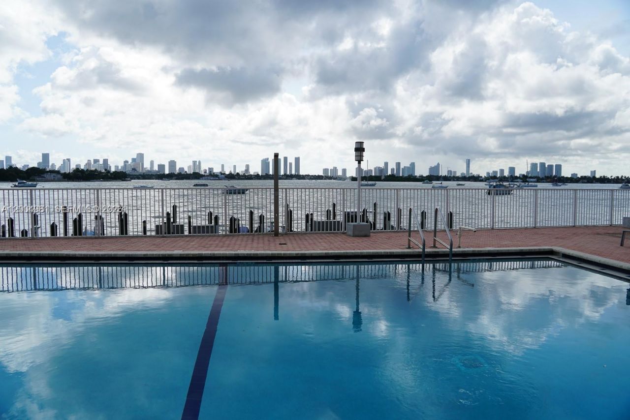 1228 West Ave , Unit 513, Miami Beach, FL 33139 Photo