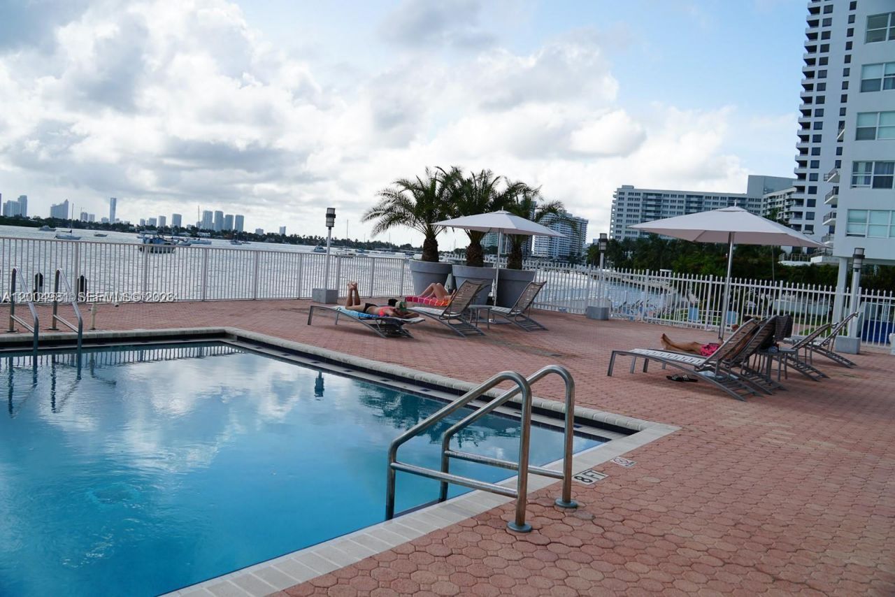 1228 West Ave , Unit 513, Miami Beach, FL 33139 Photo