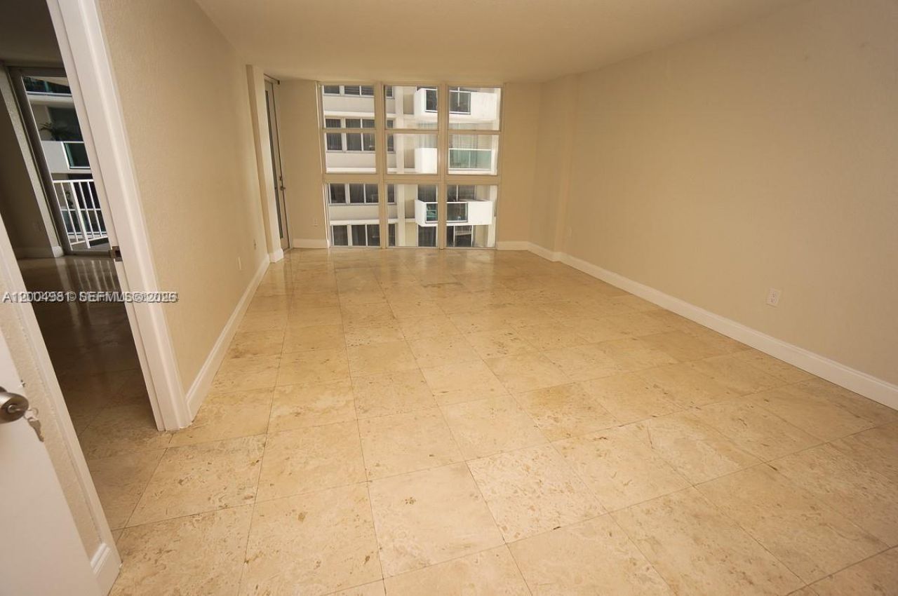 1228 West Ave , Unit 513, Miami Beach, FL 33139 Photo