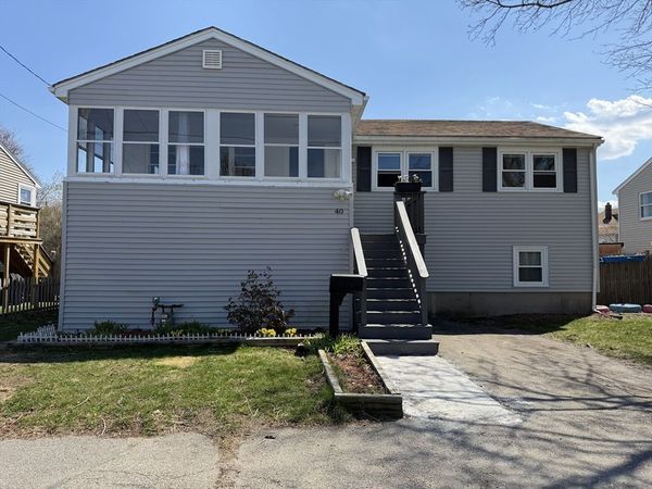 40 Brookline Avenue, Hull, MA 02045
