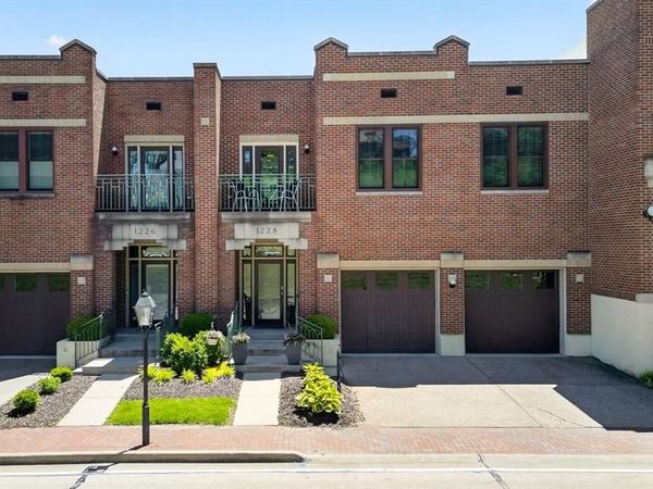 1228 S Main Street, St Charles, MO 63301
