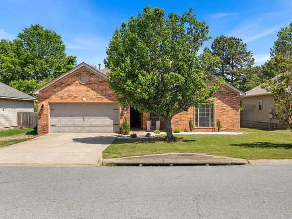 11 Westfield Loop, Little Rock, AR 72210