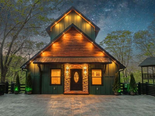 1357 N Baden Drive, Gatlinburg, TN 37738