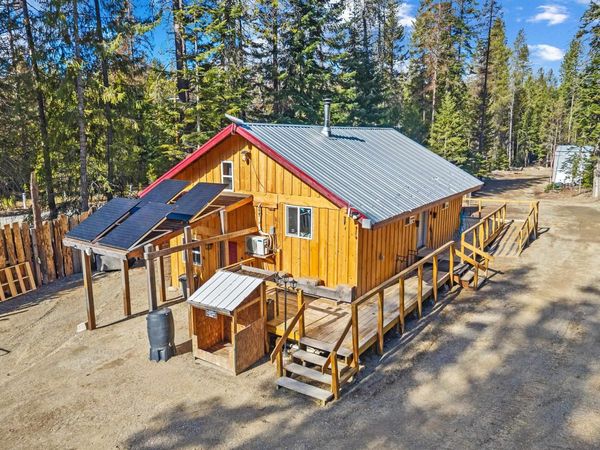 20286 N Leclerc Rd, Cusick, WA 99119