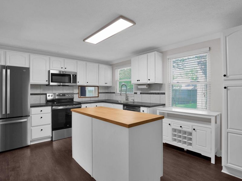 6413 Deer Ridge Lane, Columbus, OH 43229 Photo 10