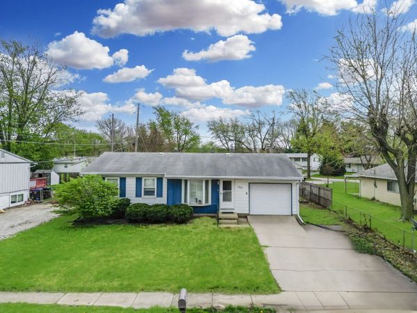 1203 Mount Vernon Drive , Bloomington, IL 61704