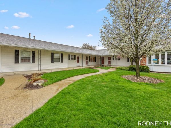 1908 Elizabeth Lane, Jenison, MI 49428