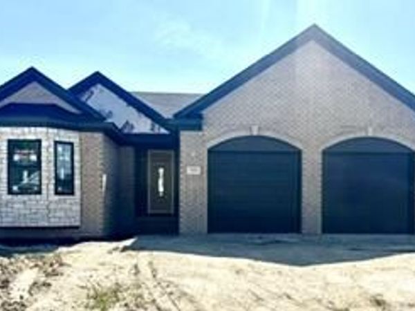 737 Britt CIrcle Drive, Unit 11, Dundee, MI 48131