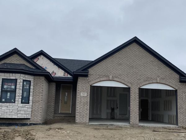 737 Britt CIrcle Drive, Unit 11, Dundee, MI 48131