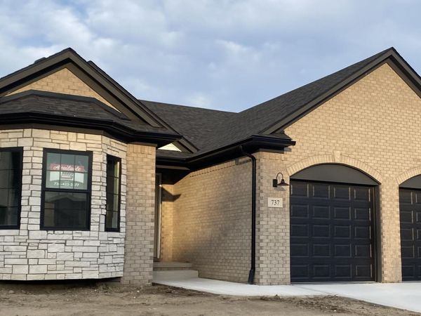 737 Britt CIrcle Drive, Unit 11, Dundee, MI 48131