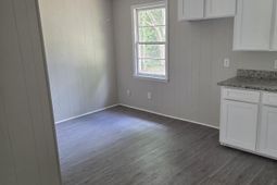 4137 Shorecrest Drive  photo 4