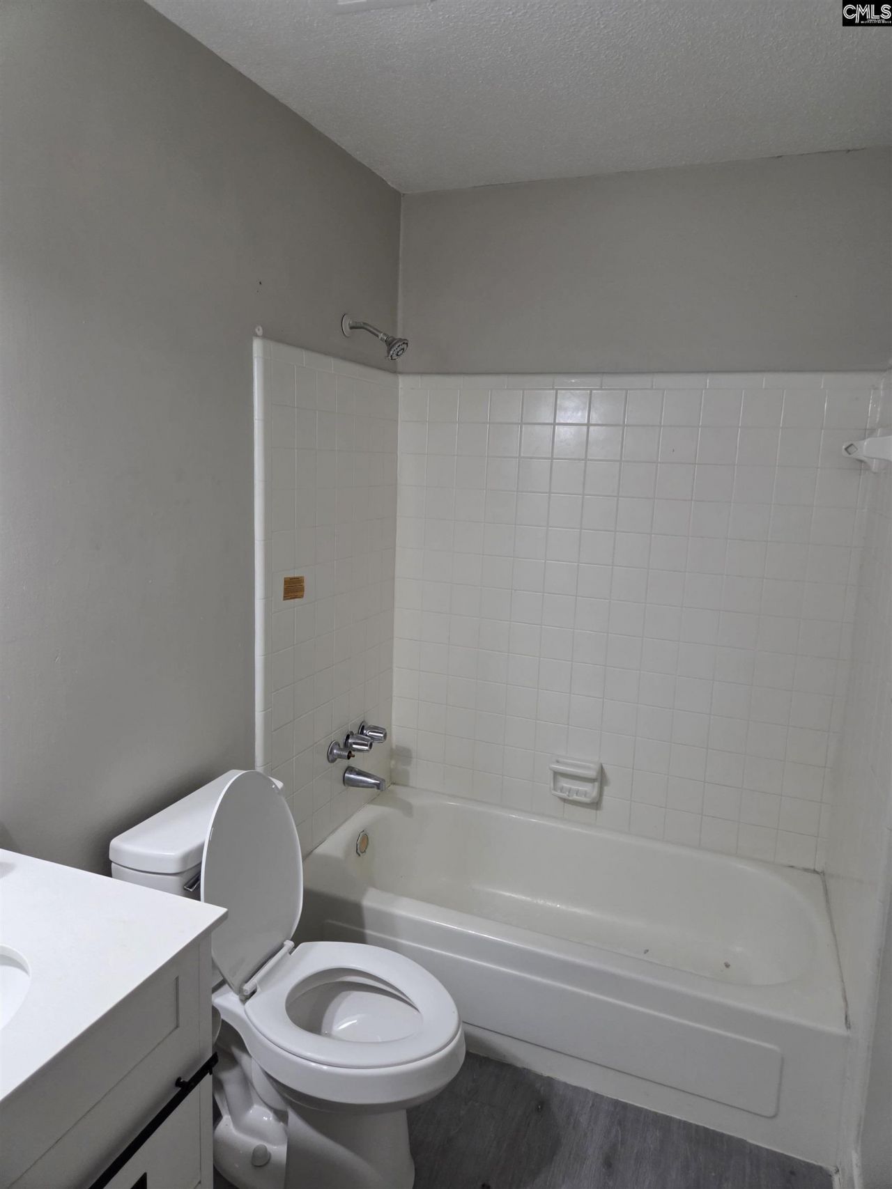 4137 Shorecrest Drive  Photo 7