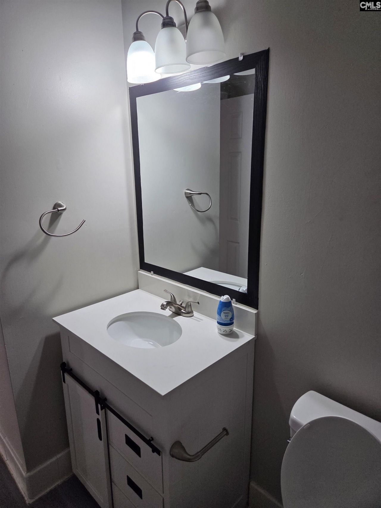 4137 Shorecrest Drive  Photo 8