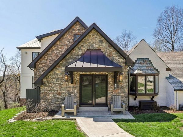 725 Field Club Road, Pittsburgh, PA 15238