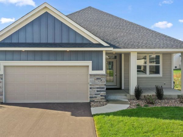 17763 Ellsworth Drive , Lakeville, MN 55044