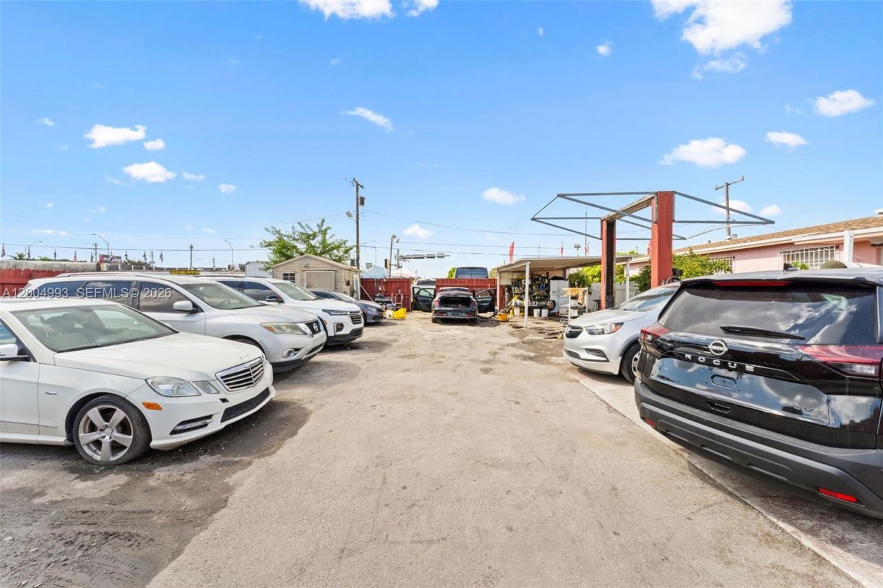 10301 NW 27th Ave , Miami, FL 33147 Photo