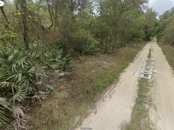 1 EDGEHILL Road, Satsuma, FL 32189