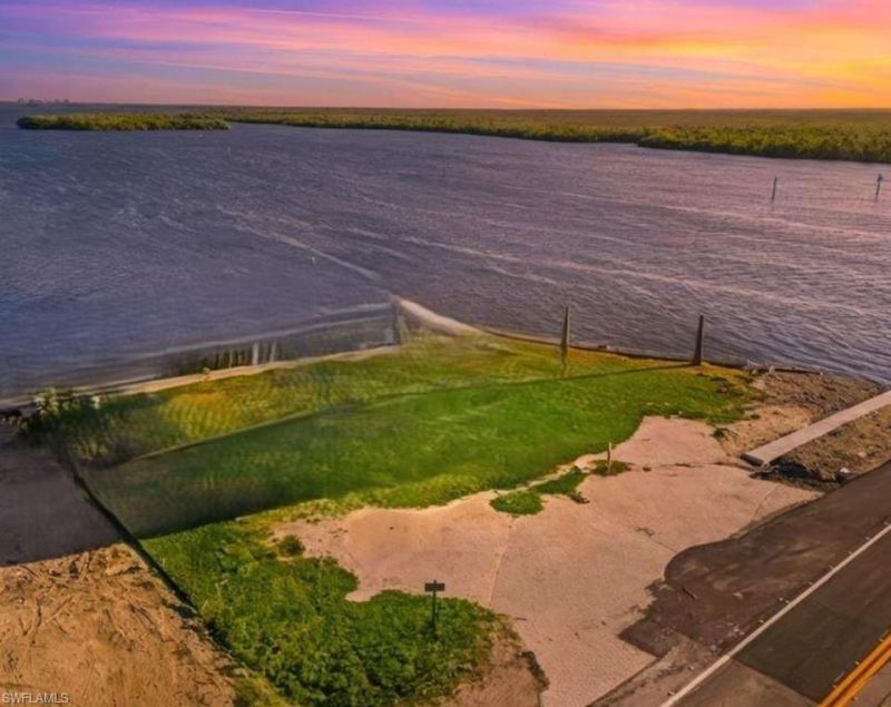 4767 Pine Island Rd Nw, Matlacha, FL 33993 Photo