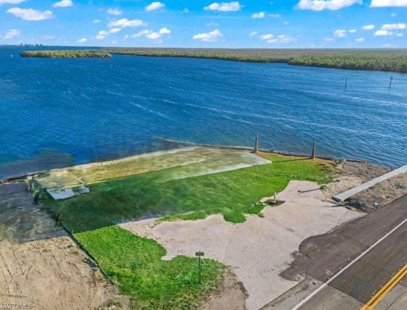 4767 Pine Island Rd Nw, Matlacha, FL 33993 Photo