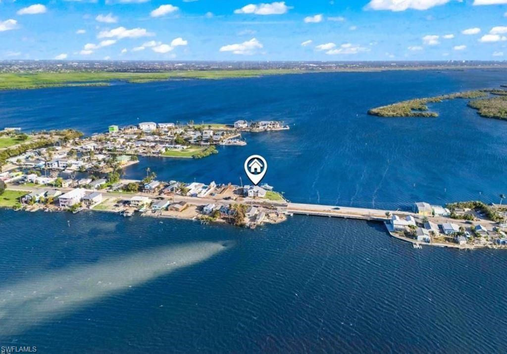 4767 Pine Island Rd Nw, Matlacha, FL 33993 Photo