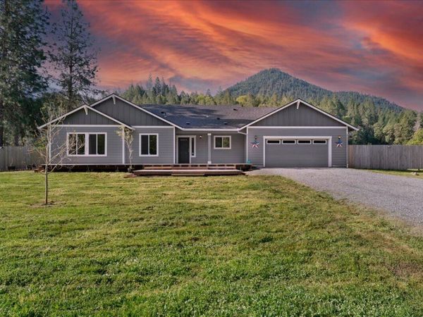 2355 Fish Hatchery Road, Grants Pass, OR 97527